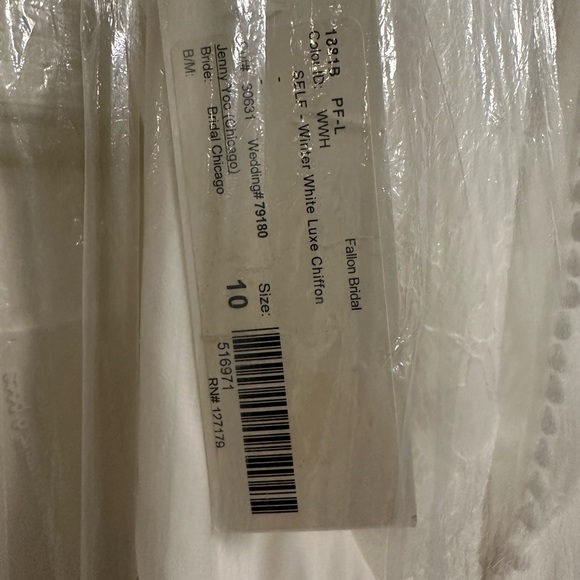 Winter White Chiffon Fallon 1881b Feminine Wedding Dress - Size 10 - Picture 7 of 7